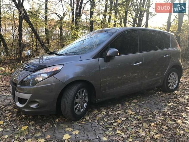 Рено Сценік 2010 у Хмельницькому на Automoto.ua Сірий Рено Сценік, об'ємом двигуна 1.9 л та пробігом 320 тис. км за 5399 $, фото 15 на Automoto.ua