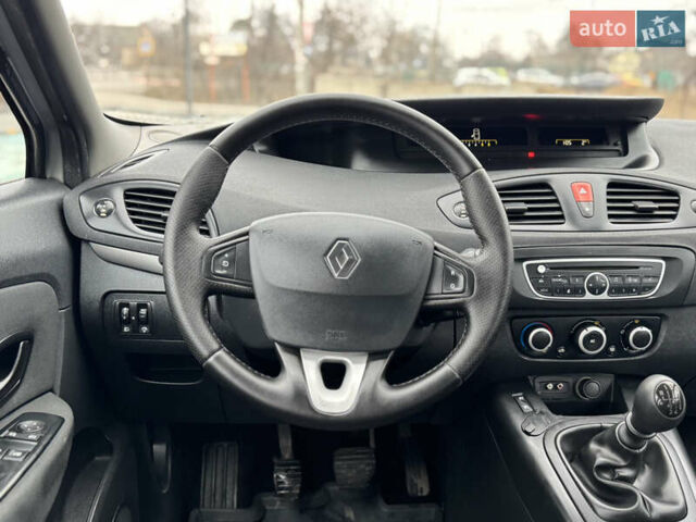Серый Рено Сценик, объемом двигателя 1.5 л и пробегом 218 тыс. км за 6550 $, фото 48 на Automoto.ua