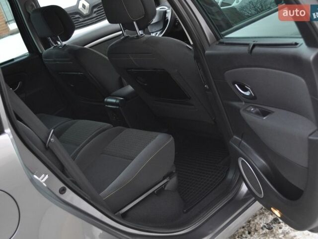 Серый Рено Сценик, объемом двигателя 1.6 л и пробегом 214 тыс. км за 7000 $, фото 49 на Automoto.ua