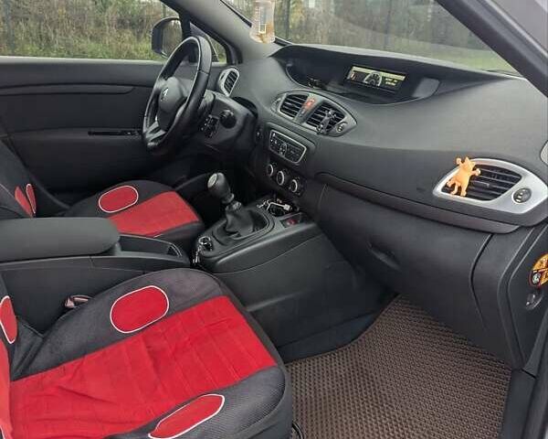 Серый Рено Сценик, объемом двигателя 1.46 л и пробегом 264 тыс. км за 7000 $, фото 12 на Automoto.ua