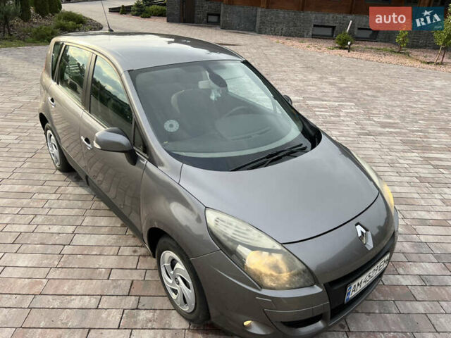 Сірий Рено Сценік, об'ємом двигуна 1.46 л та пробігом 290 тис. км за 6200 $, фото 12 на Automoto.ua