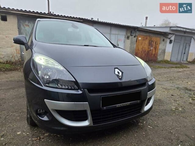 Серый Рено Сценик, объемом двигателя 1.5 л и пробегом 145 тыс. км за 8100 $, фото 7 на Automoto.ua