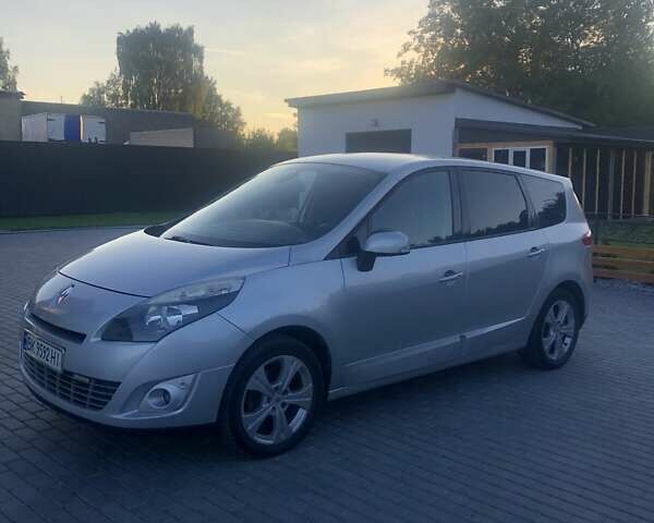 Сірий Рено Сценік, об'ємом двигуна 1.5 л та пробігом 230 тис. км за 6200 $, фото 7 на Automoto.ua