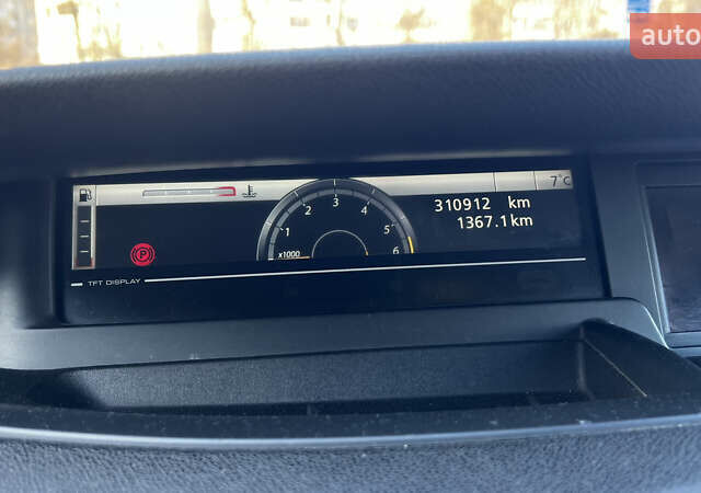 Серый Рено Сценик, объемом двигателя 1.46 л и пробегом 310 тыс. км за 6675 $, фото 6 на Automoto.ua