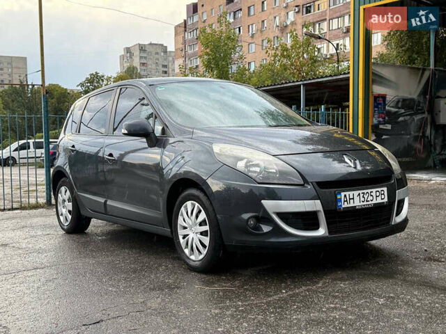 Сірий Рено Сценік, об'ємом двигуна 1.5 л та пробігом 215 тис. км за 6100 $, фото 9 на Automoto.ua