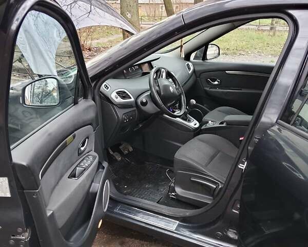 Серый Рено Сценик, объемом двигателя 1.46 л и пробегом 320 тыс. км за 6900 $, фото 15 на Automoto.ua