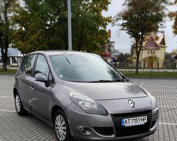Серый Рено Сценик, объемом двигателя 1.46 л и пробегом 168 тыс. км за 8500 $, фото 26 на Automoto.ua