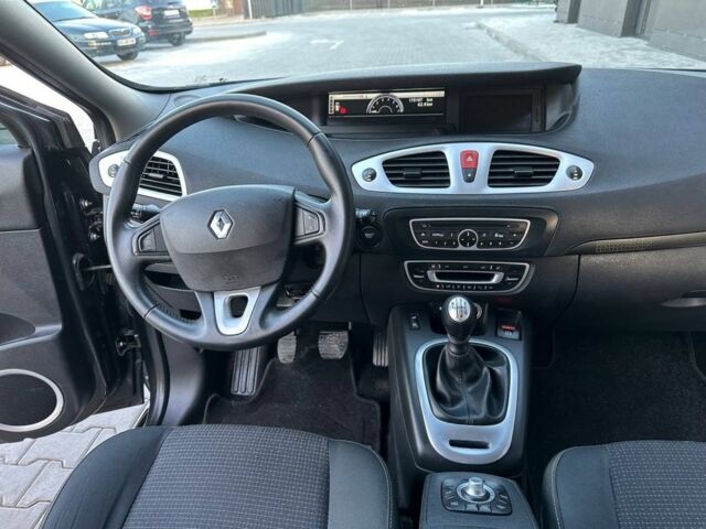 Сірий Рено Сценік, об'ємом двигуна 1.4 л та пробігом 179 тис. км за 6399 $, фото 9 на Automoto.ua