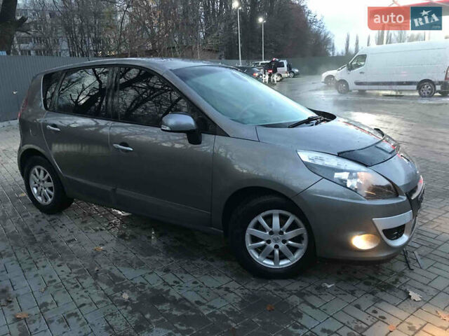 Серый Рено Сценик, объемом двигателя 1.9 л и пробегом 265 тыс. км за 5699 $, фото 1 на Automoto.ua