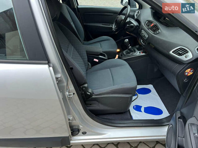 Серый Рено Сценик, объемом двигателя 1.5 л и пробегом 164 тыс. км за 6899 $, фото 17 на Automoto.ua