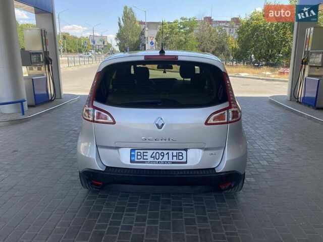 Сірий Рено Сценік, об'ємом двигуна 1.46 л та пробігом 256 тис. км за 7999 $, фото 6 на Automoto.ua