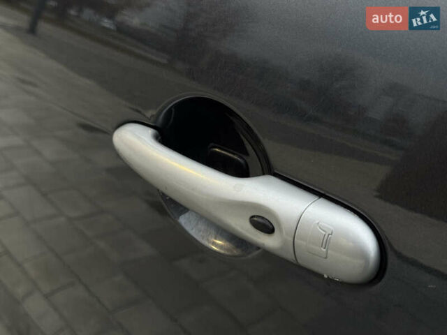 Серый Рено Сценик, объемом двигателя 1.5 л и пробегом 239 тыс. км за 6850 $, фото 9 на Automoto.ua