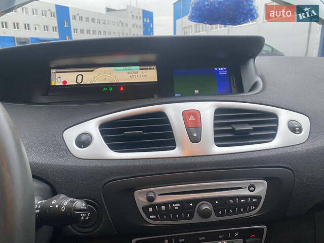 Сірий Рено Сценік, об'ємом двигуна 1.9 л та пробігом 184 тис. км за 7800 $, фото 18 на Automoto.ua