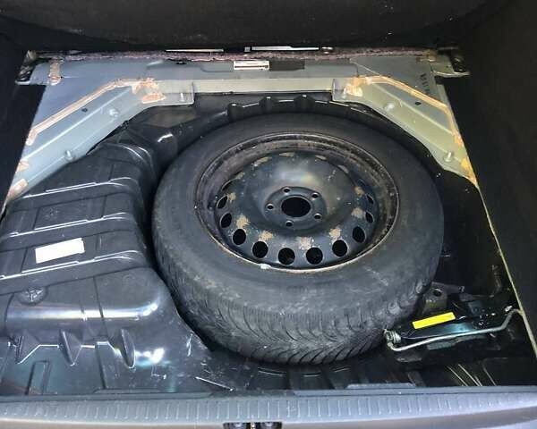 Серый Рено Сценик, объемом двигателя 1.46 л и пробегом 206 тыс. км за 7200 $, фото 11 на Automoto.ua