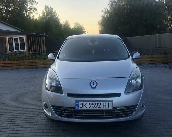 Сірий Рено Сценік, об'ємом двигуна 1.5 л та пробігом 230 тис. км за 6200 $, фото 6 на Automoto.ua