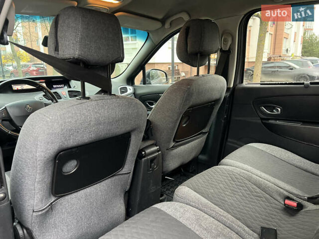 Серый Рено Сценик, объемом двигателя 1.5 л и пробегом 237 тыс. км за 5800 $, фото 26 на Automoto.ua