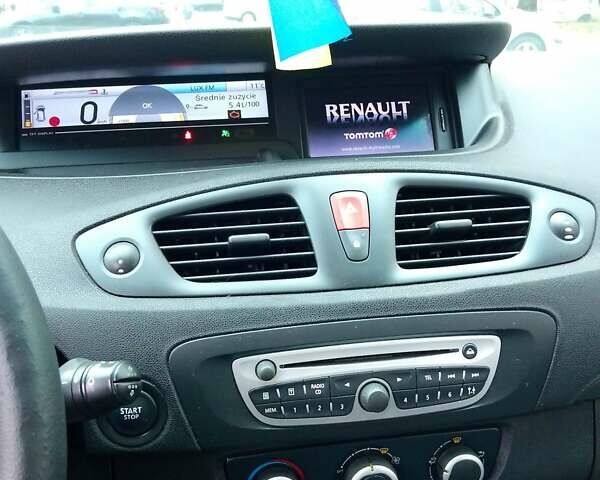 Серый Рено Сценик, объемом двигателя 1.46 л и пробегом 245 тыс. км за 7300 $, фото 14 на Automoto.ua