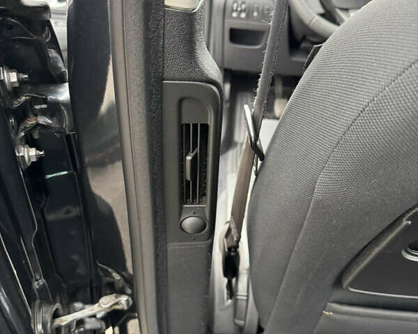 Серый Рено Сценик, объемом двигателя 1.6 л и пробегом 210 тыс. км за 7500 $, фото 36 на Automoto.ua