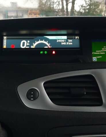 Серый Рено Сценик, объемом двигателя 2 л и пробегом 245 тыс. км за 7000 $, фото 8 на Automoto.ua