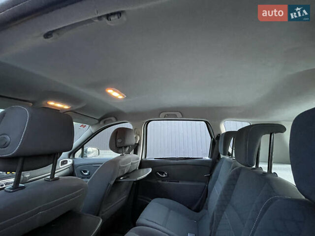 Рено Сценик 2010 в Ровно на Automoto.ua Серый Рено Сценик, объемом двигателя 1.4 л и пробегом 164 тыс. км за 5500 $, фото 14 на Automoto.ua