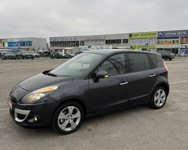 Серый Рено Сценик, объемом двигателя 1.6 л и пробегом 210 тыс. км за 7500 $, фото 7 на Automoto.ua