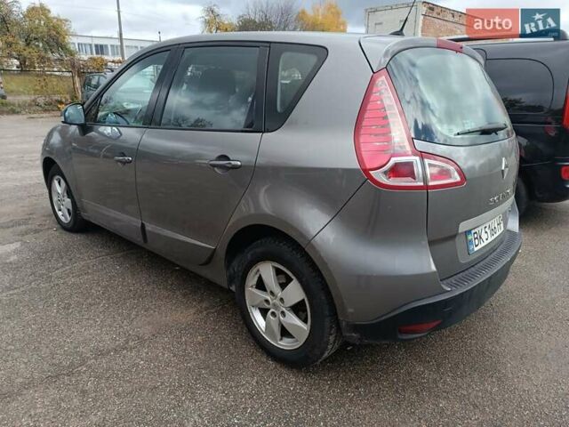 Рено Сценік 2011 у Чернігові на Automoto.ua Сірий Рено Сценік, об'ємом двигуна 1.5 л та пробігом 220 тис. км за 6500 $, фото 6 на Automoto.ua