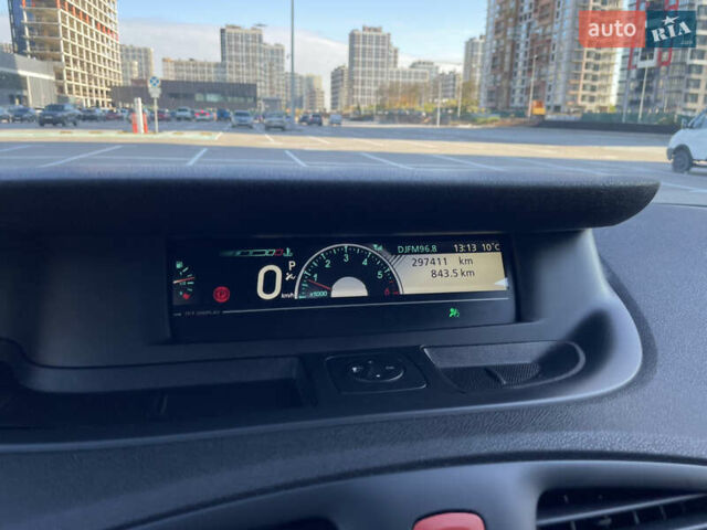 Сірий Рено Сценік, об'ємом двигуна 1.5 л та пробігом 299 тис. км за 6800 $, фото 7 на Automoto.ua