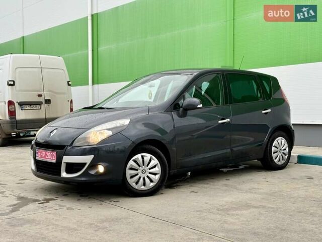 Сірий Рено Сценік, об'ємом двигуна 1.6 л та пробігом 233 тис. км за 7999 $, фото 7 на Automoto.ua