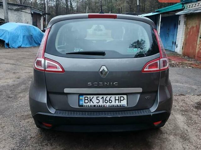 Серый Рено Сценик, объемом двигателя 1.5 л и пробегом 222 тыс. км за 7000 $, фото 5 на Automoto.ua