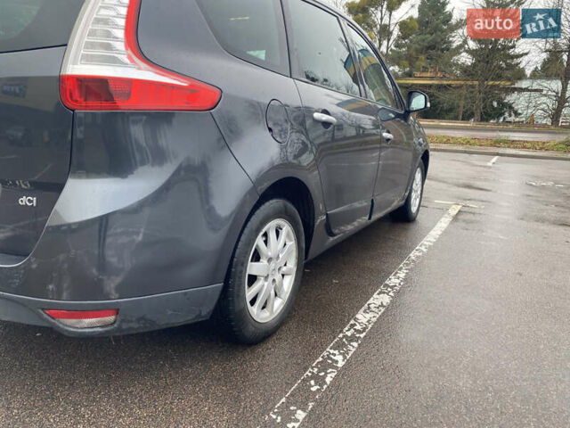 Сірий Рено Сценік, об'ємом двигуна 1.6 л та пробігом 215 тис. км за 6350 $, фото 10 на Automoto.ua
