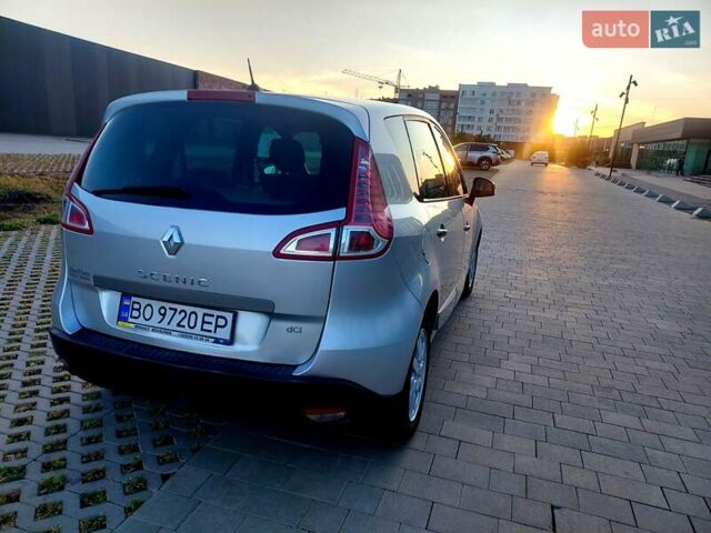 Серый Рено Сценик, объемом двигателя 1.5 л и пробегом 309 тыс. км за 5850 $, фото 5 на Automoto.ua