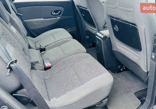 Серый Рено Сценик, объемом двигателя 1.5 л и пробегом 234 тыс. км за 7300 $, фото 20 на Automoto.ua