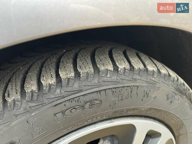 Сірий Рено Сценік, об'ємом двигуна 0 л та пробігом 207 тис. км за 6700 $, фото 32 на Automoto.ua