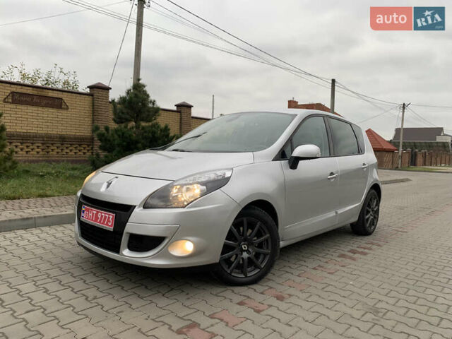 Серый Рено Сценик, объемом двигателя 1.5 л и пробегом 209 тыс. км за 7400 $, фото 10 на Automoto.ua