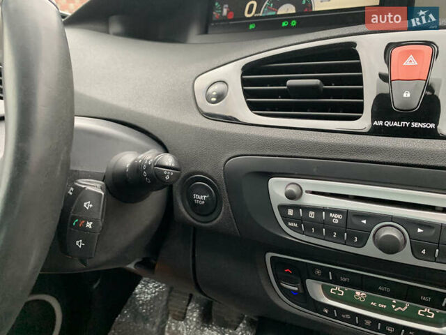 Серый Рено Сценик, объемом двигателя 1.5 л и пробегом 209 тыс. км за 7400 $, фото 22 на Automoto.ua