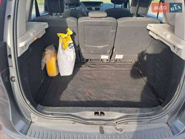 Сірий Рено Сценік, об'ємом двигуна 1.5 л та пробігом 286 тис. км за 6400 $, фото 10 на Automoto.ua