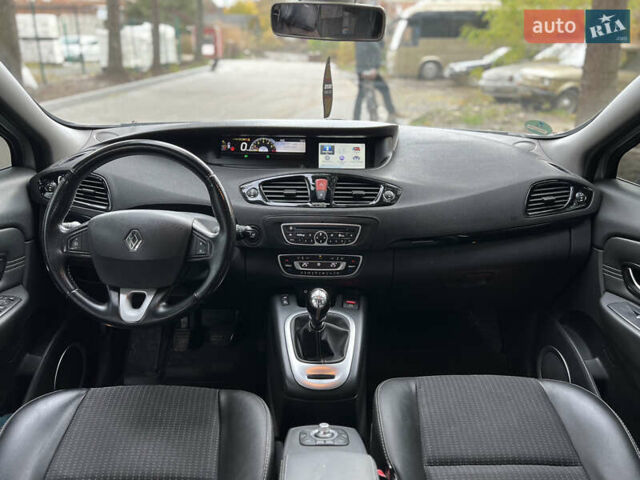 Рено Сценік 2011 у Львові на Automoto.ua Сірий Рено Сценік, об'ємом двигуна 1.6 л та пробігом 208 тис. км за 7250 $, фото 12 на Automoto.ua