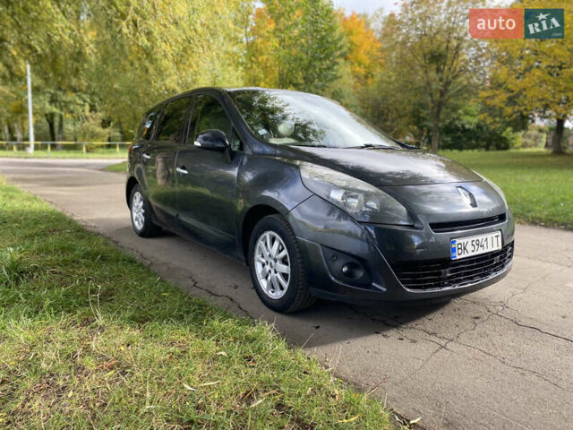 Рено Сценік 2011 у Рівному на Automoto.ua Сірий Рено Сценік, об'ємом двигуна 1.6 л та пробігом 214 тис. км за 6450 $, фото 2 на Automoto.ua