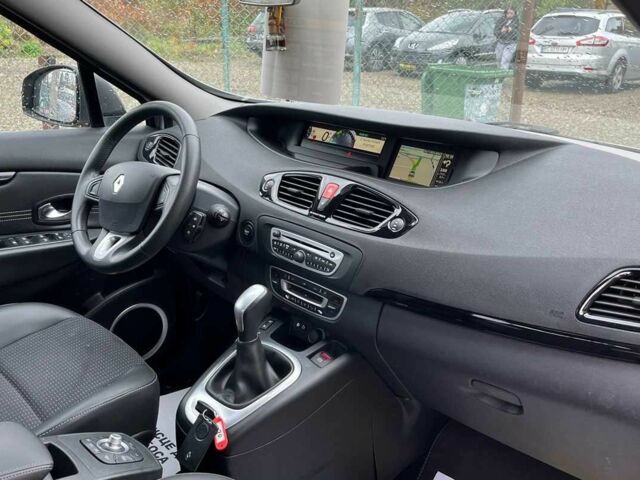 Рено Сценик 2011 в Стрые на Automoto.ua Серый Рено Сценик, объемом двигателя 2 л и пробегом 215 тыс. км за 7500 $, фото 15 на Automoto.ua