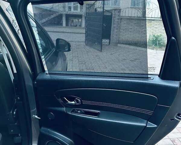 Сірий Рено Сценік, об'ємом двигуна 1.5 л та пробігом 236 тис. км за 6999 $, фото 20 на Automoto.ua