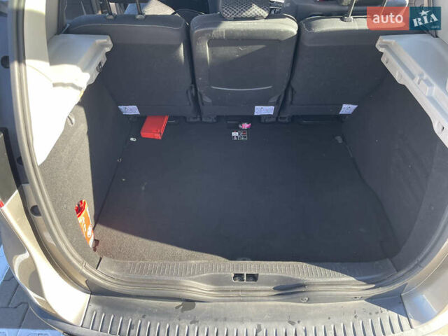 Сірий Рено Сценік, об'ємом двигуна 1.5 л та пробігом 299 тис. км за 6800 $, фото 14 на Automoto.ua