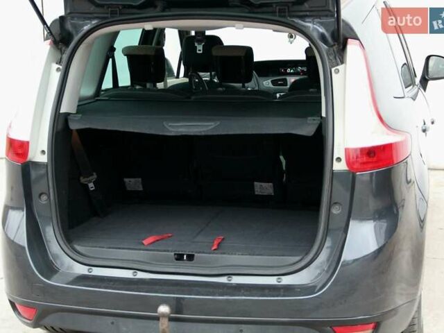 Сірий Рено Сценік, об'ємом двигуна 1.6 л та пробігом 217 тис. км за 6300 $, фото 8 на Automoto.ua