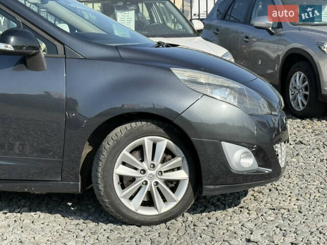 Сірий Рено Сценік, об'ємом двигуна 2 л та пробігом 243 тис. км за 8500 $, фото 9 на Automoto.ua