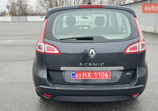 Серый Рено Сценик, объемом двигателя 1.5 л и пробегом 234 тыс. км за 7300 $, фото 4 на Automoto.ua