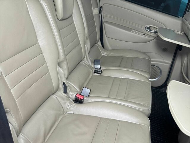 Сірий Рено Сценік, об'ємом двигуна 1.5 л та пробігом 262 тис. км за 7400 $, фото 3 на Automoto.ua