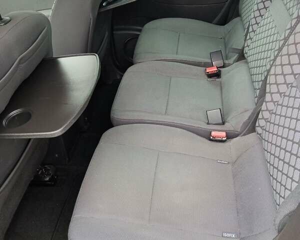 Серый Рено Сценик, объемом двигателя 1.6 л и пробегом 240 тыс. км за 7750 $, фото 5 на Automoto.ua