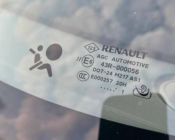 Серый Рено Сценик, объемом двигателя 1.46 л и пробегом 246 тыс. км за 7200 $, фото 15 на Automoto.ua