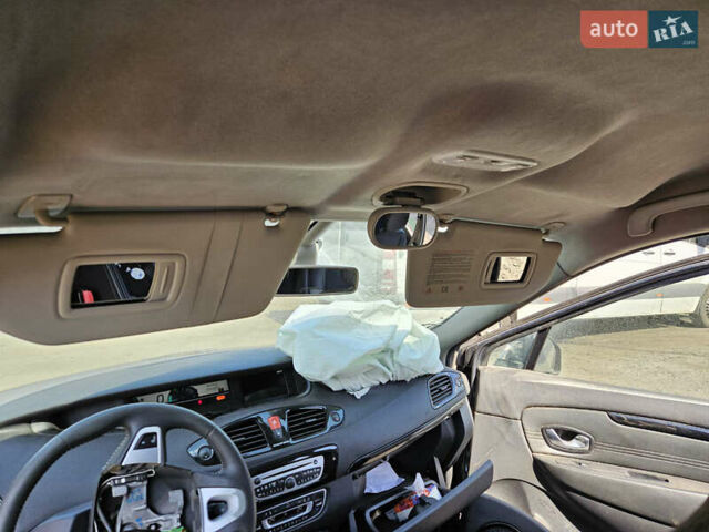 Сірий Рено Сценік, об'ємом двигуна 1.46 л та пробігом 270 тис. км за 4200 $, фото 23 на Automoto.ua