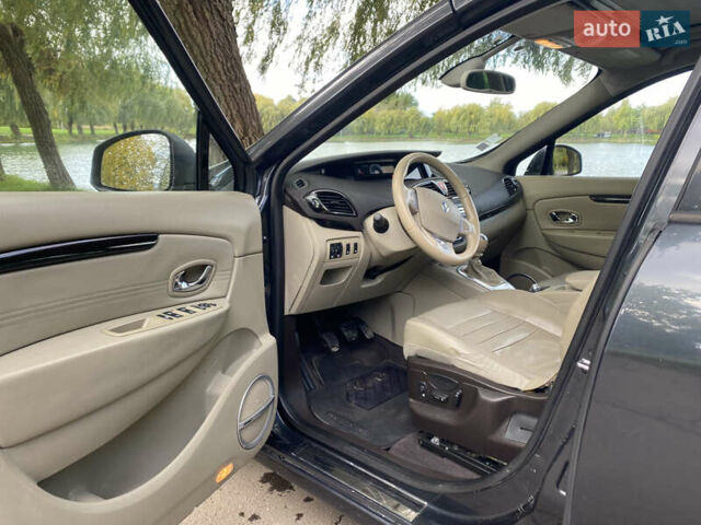 Рено Сценік 2011 у Рівному на Automoto.ua Сірий Рено Сценік, об'ємом двигуна 1.6 л та пробігом 214 тис. км за 6450 $, фото 14 на Automoto.ua