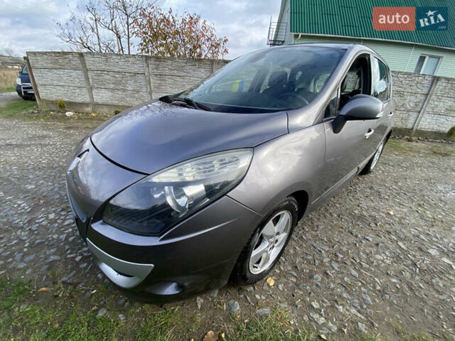 Рено Сценик 2011 в Ровно на Automoto.ua Серый Рено Сценик, объемом двигателя 1.5 л и пробегом 317 тыс. км за 6500 $, фото 13 на Automoto.ua